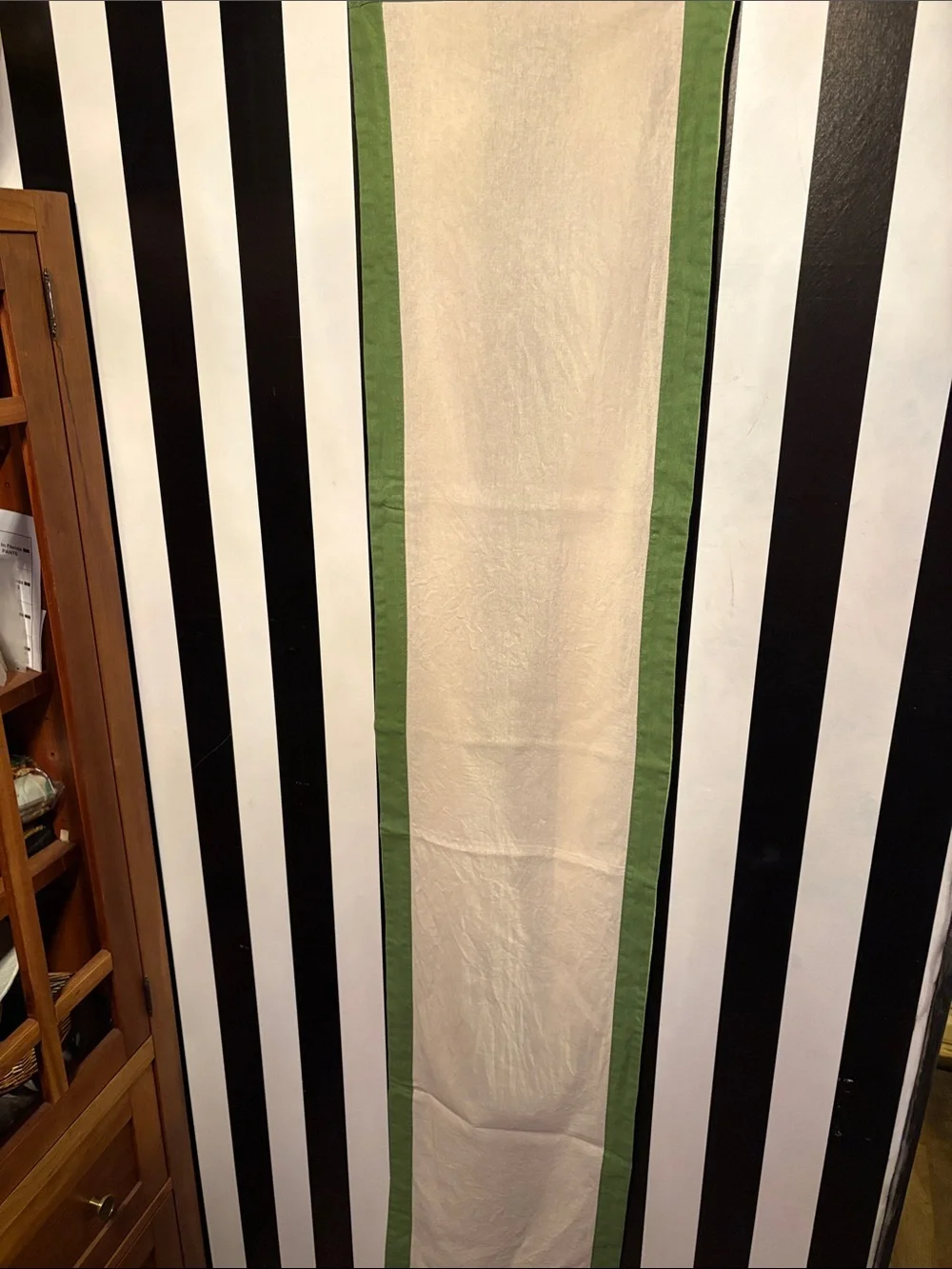 Cream w/ Green Border Cotton Table Runner Vintage Kitchen Linens Classic Home